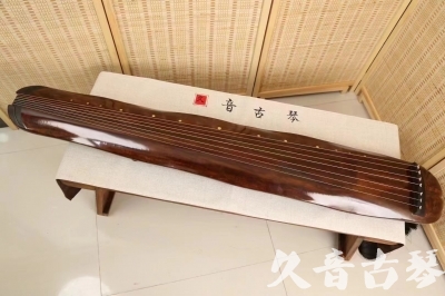 德宏傣族景颇族自治州●久音古琴  ●今日推荐  20240420【收藏级断纹小蕉叶】